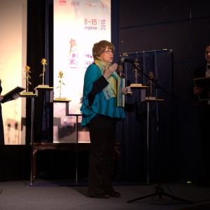 З.К.Церетели вручил «Золотые розы» победителям II Международного кинофестиваля «8 женщин».