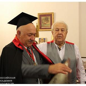 Вручение регалий Почетного члена Российской академии художеств. 17 сентября 2015 года
