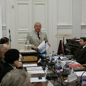 На заседании Президиума Российской академии художеств 18 сентября 2007 года