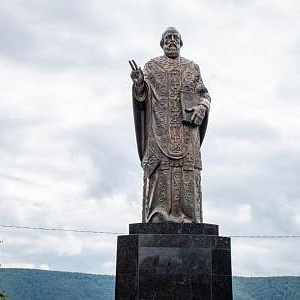 Памятник Николаю Чудотворцу работы З.К.Церетели открыт в Николаевске-на-Амуре