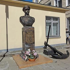 Памятник адмиралу Кузнецову работы народного художника России М.Переяславца будет установлен в Москве